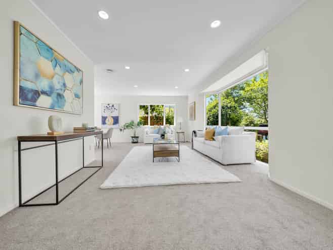 8 Lushington Place, Huntington Park