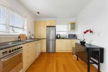 2/11 Felton Mathew Avenue, Saint Johns