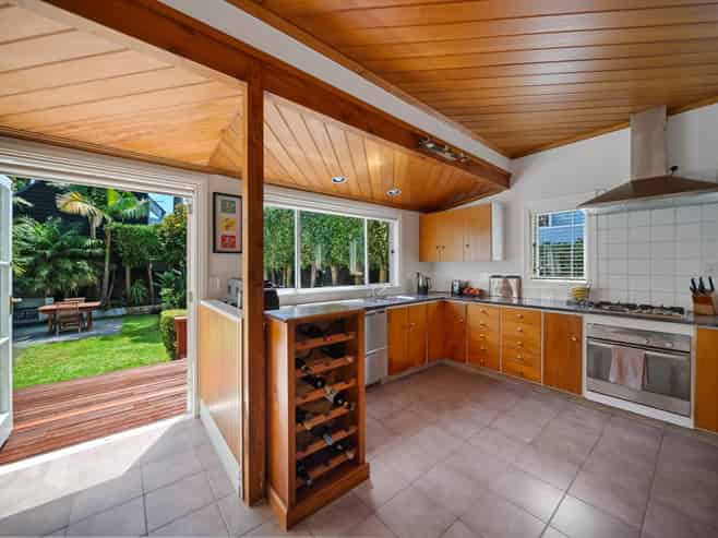 17 St Andrews Road, Epsom