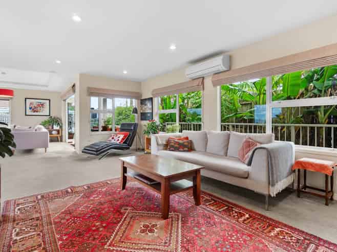 283 Hillsborough Road, Hillsborough