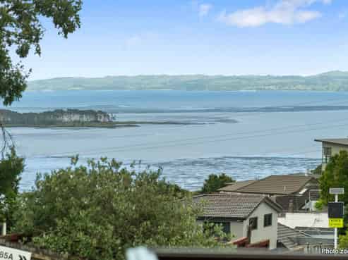 283 Hillsborough Road, Hillsborough