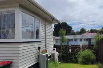 2/85 White Swan Road, Mount Roskill
