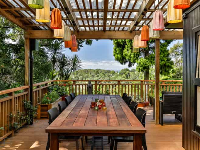 13 Takahe Road, Titirangi