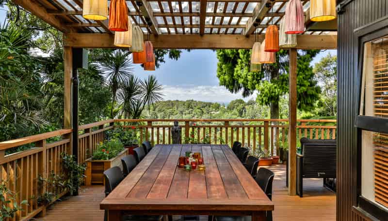 13 Takahe Road, Titirangi