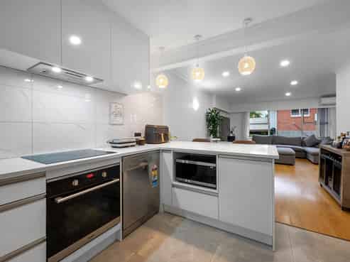 2/38 Corunna Road, Milford