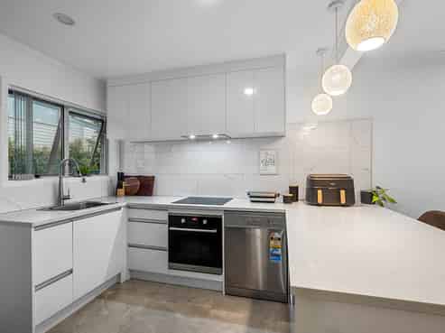 2/38 Corunna Road, Milford