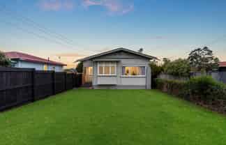 1584 Great North Road, Waterview