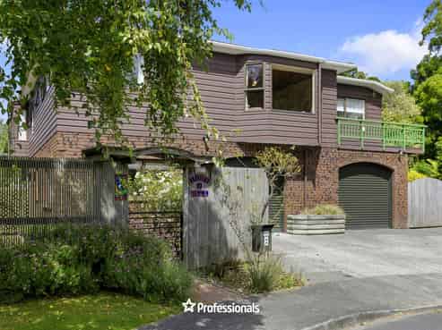 2 Lady Bell Grove, Eastbourne