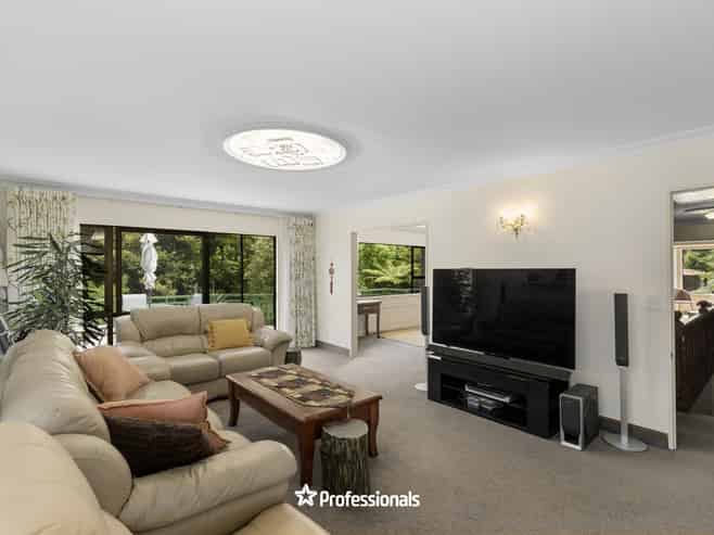 2 Lady Bell Grove, Eastbourne