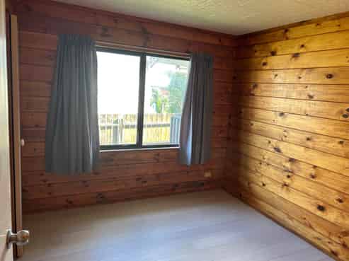 2/116 Porchester Road, Papakura