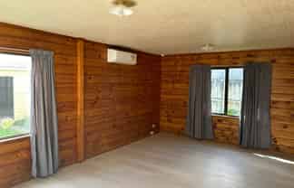 2/116 Porchester Road, Papakura