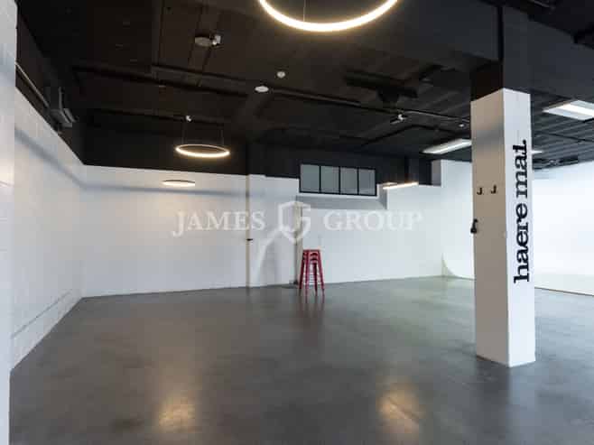 WELL LOCATED 328m² OFFICE SPACE