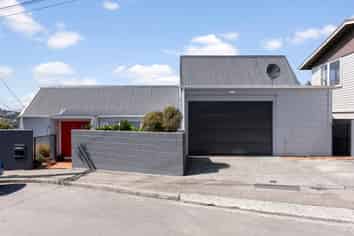 8 Preston Way, Ngaio