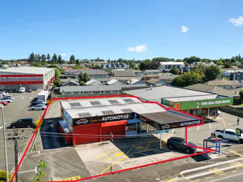 Multiple options on Clyde Street