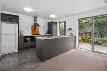 6/44 Owen Street, Newtown