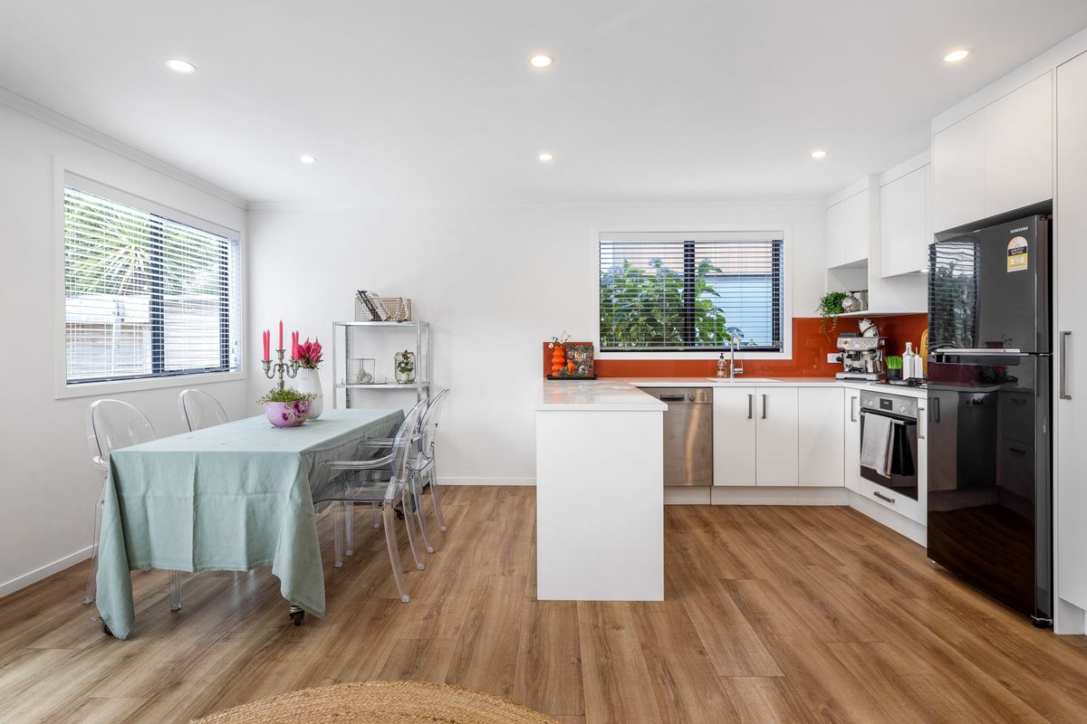Stand out Sunny Executive 4 bedroom Townhouse – další