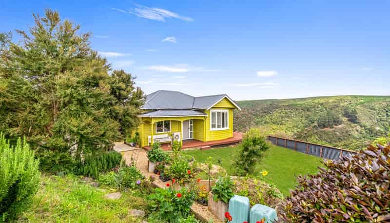 88 Russell Road, Milton