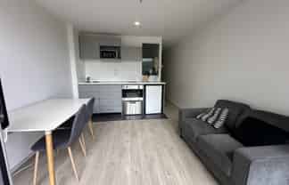 319/72  Nelson St , Auckland Central