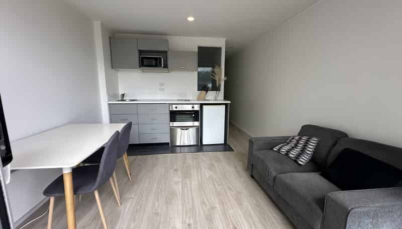 319/72  Nelson St , Auckland Central