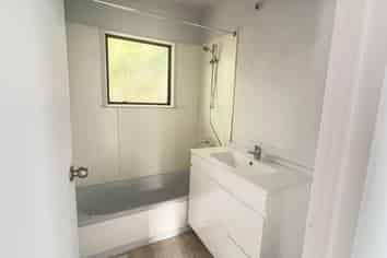 1/9 Waiari Road, Conifer Grove