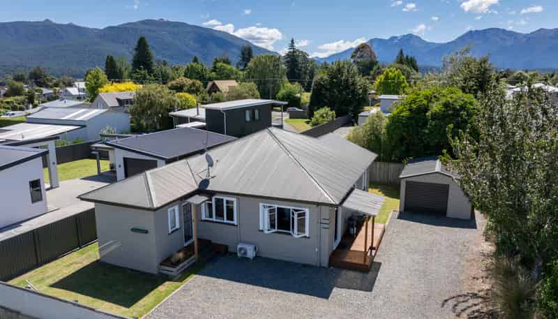 29B Mckerrow Street, Te Anau