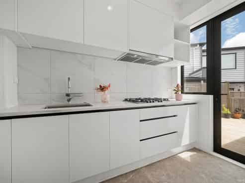 154 Luckens Road, West Harbour