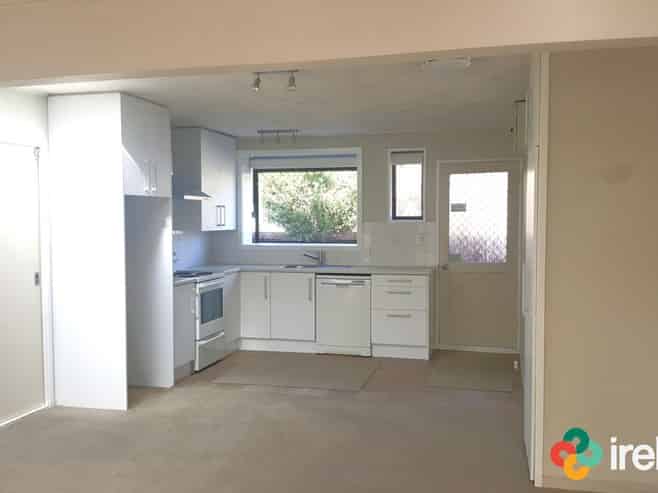 1/208 Grimseys Road , Redwood