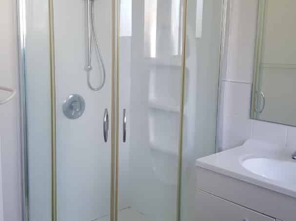 1/208 Grimseys Road , Redwood