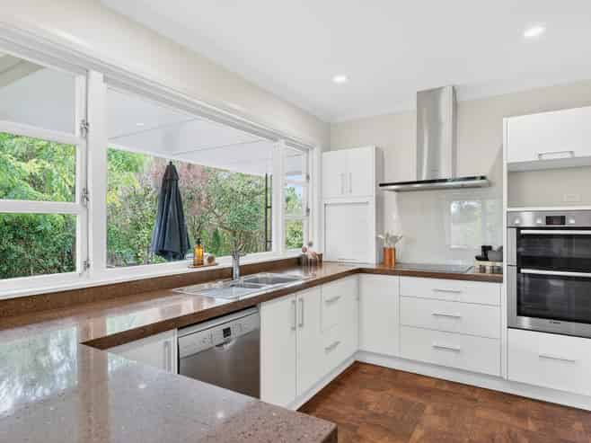 8 Miro Street, Lansdowne