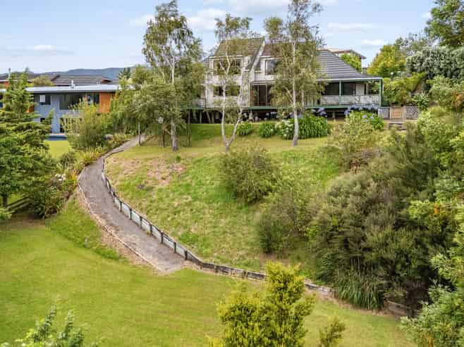 10 Plantagenet Grove, Kingsley Heights