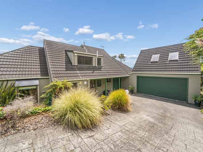 10 Plantagenet Grove, Kingsley Heights