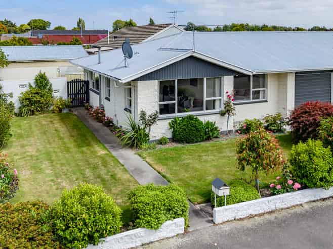 11 Freebairn Street, Redwood
