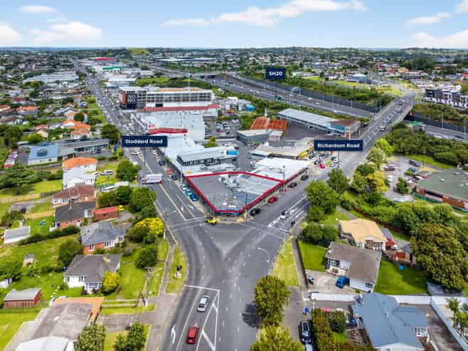 Prime corner | strong income, future upside