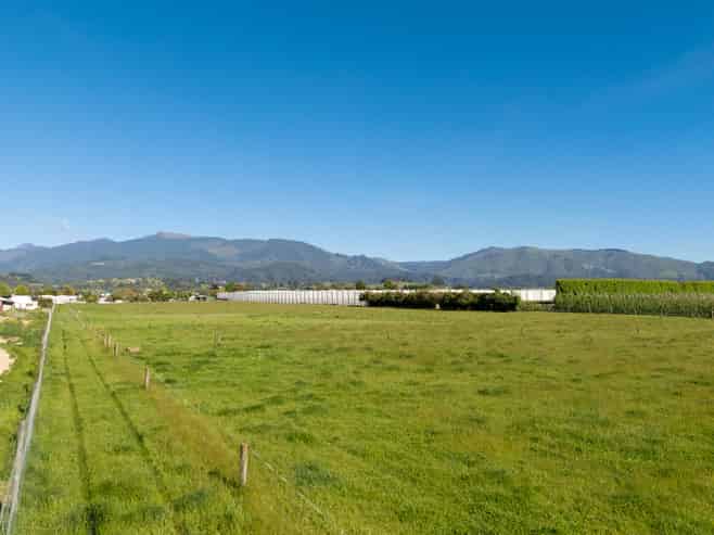 67 Main Road, Lower Moutere