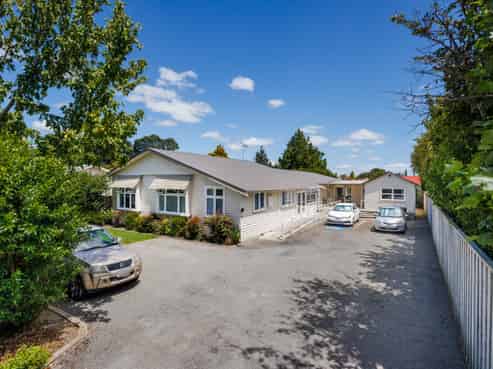 12 Ngaio Street, West End