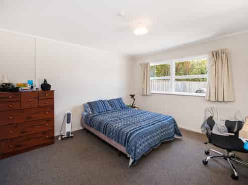 12 Ngaio Street, West End