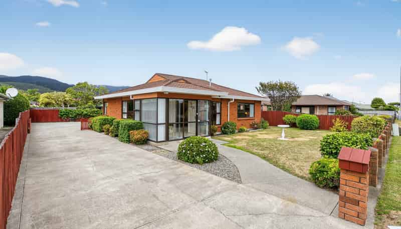 56 Arawhata Road, Paraparaumu