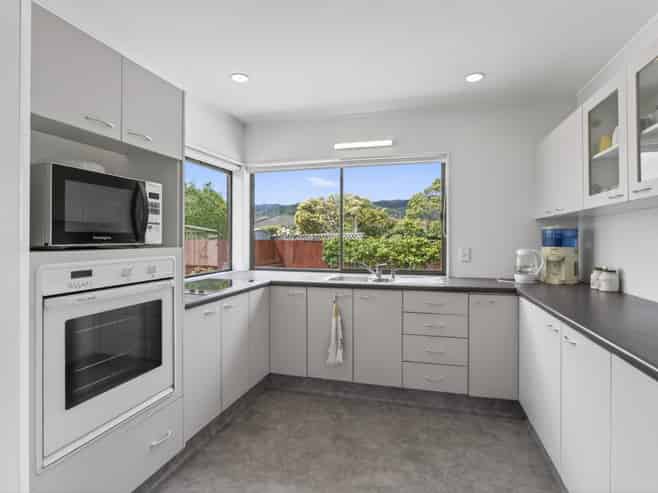 56 Arawhata Road, Paraparaumu