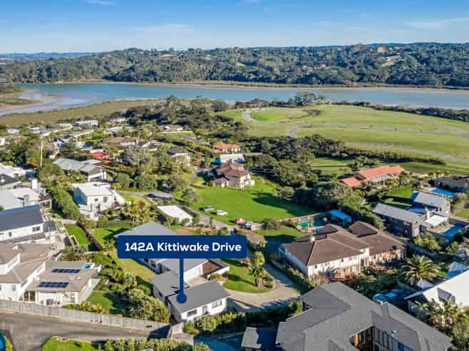 142A Kittiwake Drive, Albany