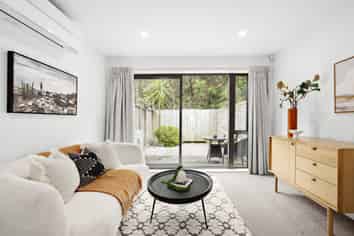 2/170 Fraser Avenue, Johnsonville