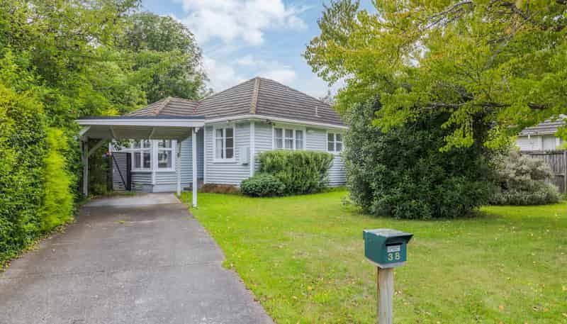 38 Hollyford Avenue, Bryndwr