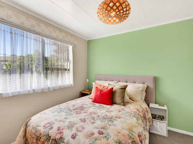 2/283 Westminster Avenue, Tamatea