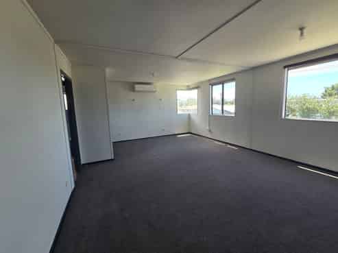 Versatile Workshop & Office Space