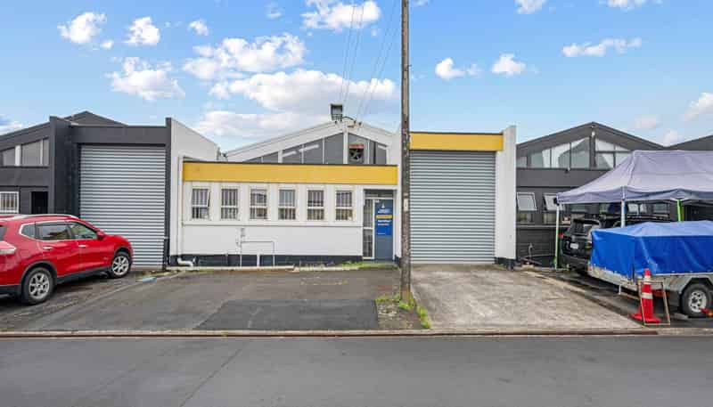 Unit 3/42 Henderson Valley Road, Henderson