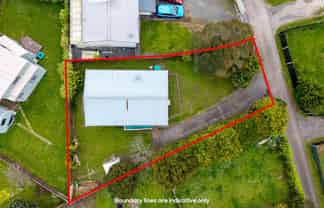 2/32 Maplesden Drive, Clendon Park