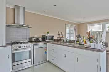 705 St Aubyn Street West, Saint Leonards