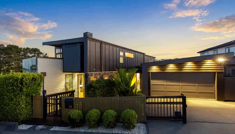 41 Bounty Road, Long Bay