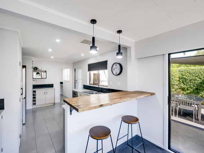 4 Laurent Place, Greenmeadows