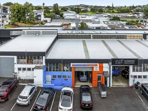 Present all offers: Five-year lease investment