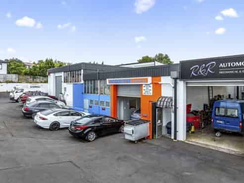 Present all offers: Five-year lease investment